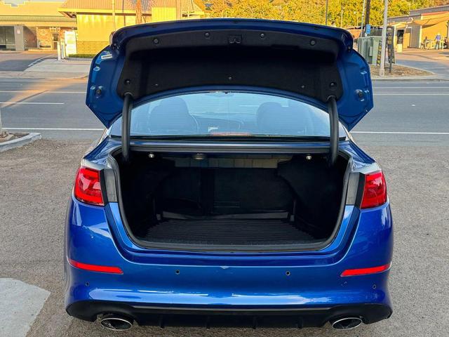 Photo of 2015 Corsa Blue Kia Optima