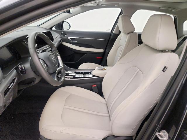 Photo of 2023 Gray Hyundai SONATA