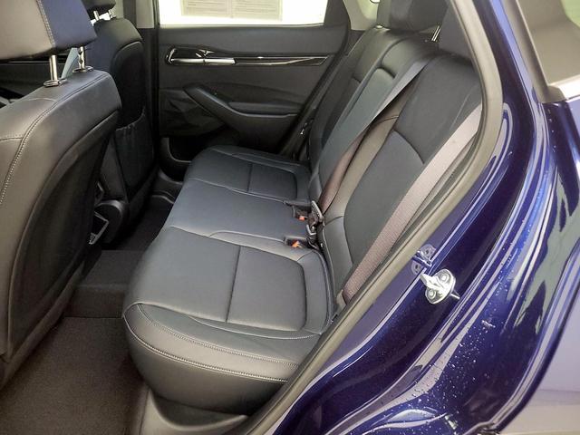 Photo of 2024 Blue Kia Seltos