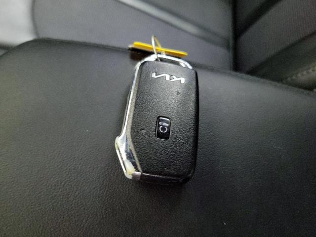 Photo of 2022 Gray Kia K5