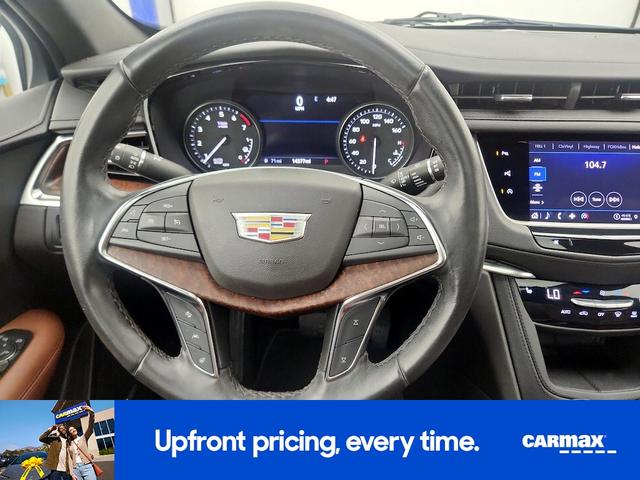 Photo of 2022 Blue Cadillac XT5