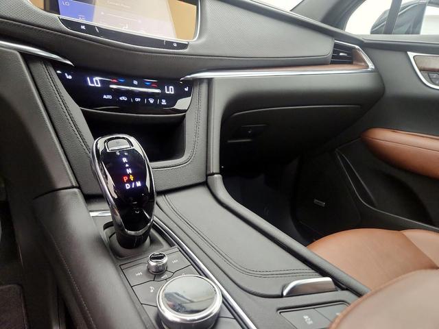 Photo of 2022 Blue Cadillac XT5