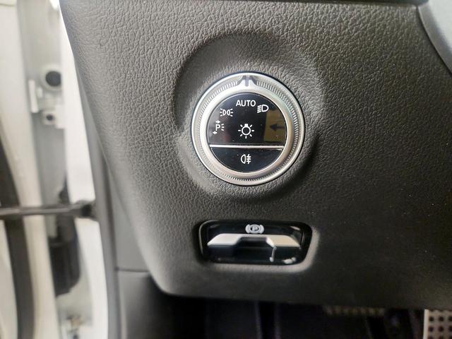 Photo of 2023 White Mercedes-Benz C-Class