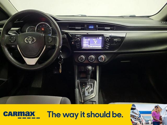 Photo of 2015 Gray Toyota Corolla