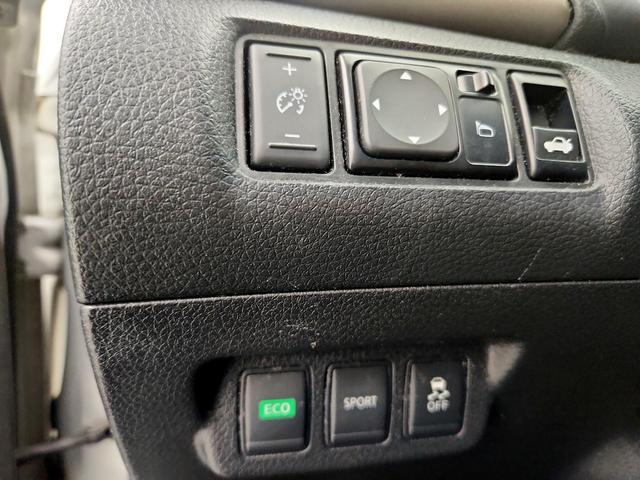 Photo of 2014 Silver Nissan Sentra