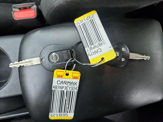 Photo of 2014 Silver Nissan Sentra
