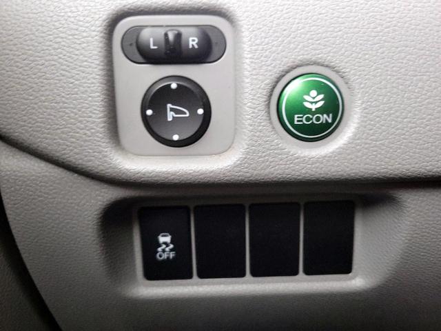Photo of 2016 Silver Honda Pilot