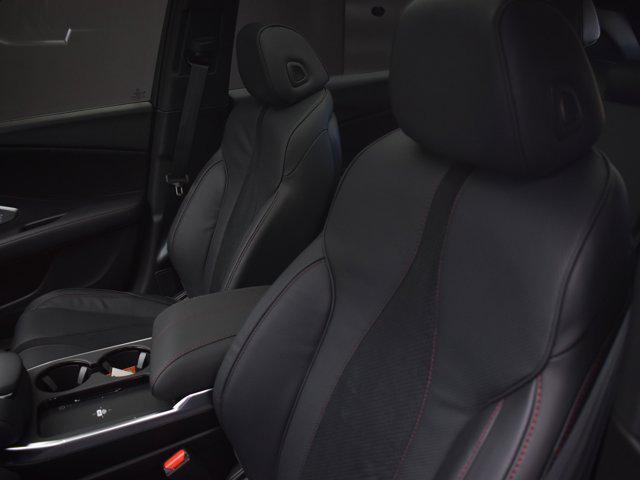 Photo of 2025 Solar Silver Metallic Acura RDX