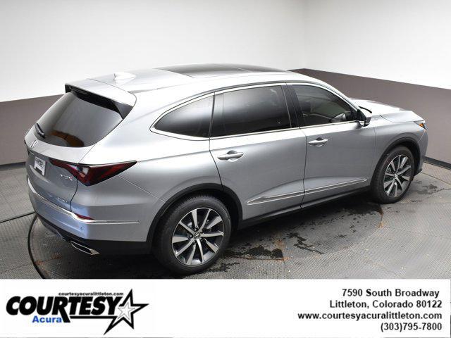 Photo of 2025 Lunar Silver Metallic Acura MDX