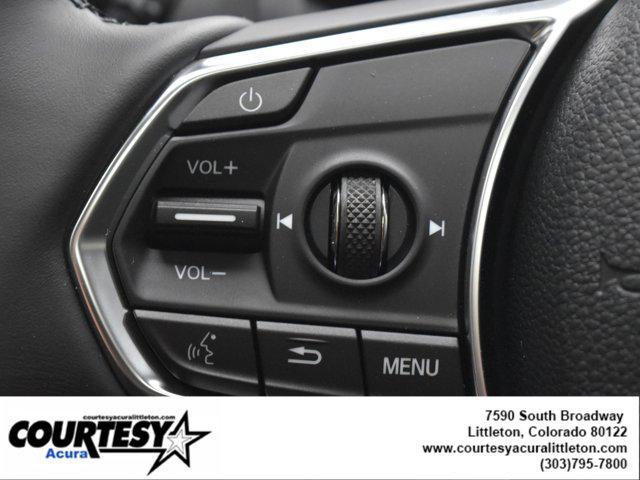 Photo of 2025 Lunar Silver Metallic Acura MDX