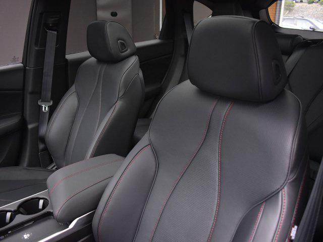 Photo of 2025 NH-893P/MAJESTIC B Acura RDX