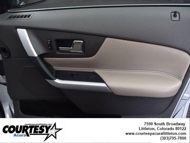 Photo of 2011 Ingot Silver Metallic Ford Edge