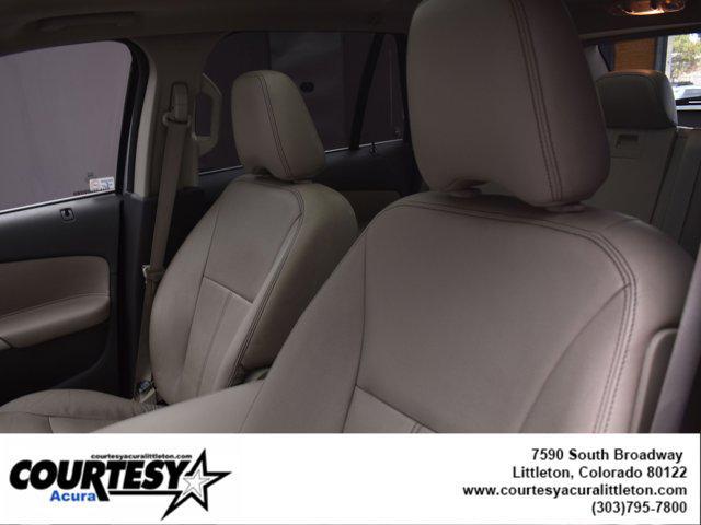 Photo of 2011 Ingot Silver Metallic Ford Edge