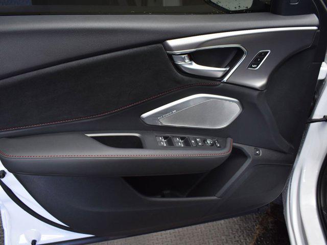 Photo of 2025 Platinum White Pearl Acura RDX