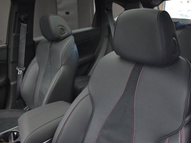 Photo of 2025 Platinum White Pearl Acura RDX
