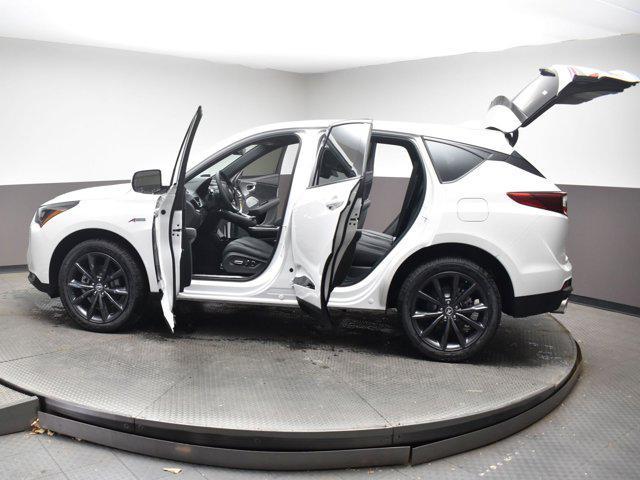 Photo of 2025 Platinum White Pearl Acura RDX
