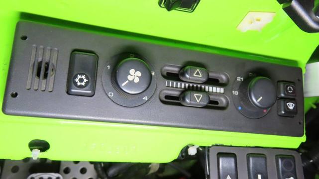 Photo of 1990 Green Porsche 911