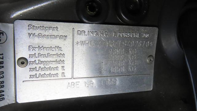 Photo of 1990 Green Porsche 911