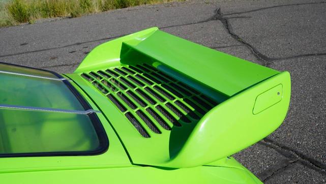 Photo of 1990 Green Porsche 911