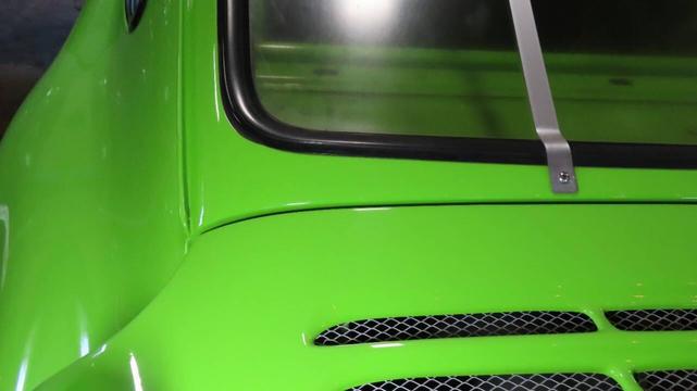 Photo of 1990 Green Porsche 911