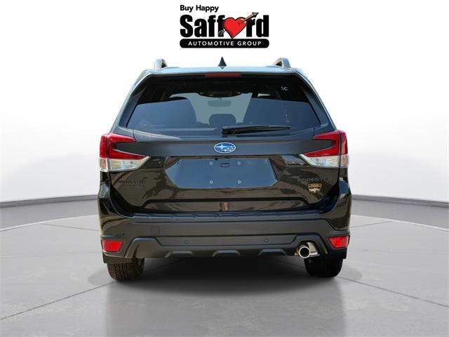 Photo of 2025 Black / Silver Subaru Forester