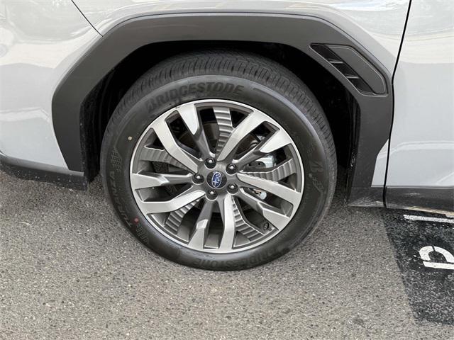 Photo of 2025 River Rock Pearl Subaru Forester