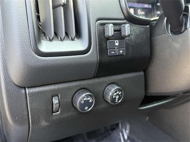 Photo of 2022 Bright Blue Metallic Chevrolet Colorado