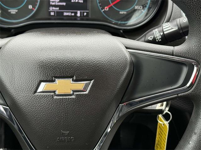 Photo of 2018 Summit White Chevrolet Cruze
