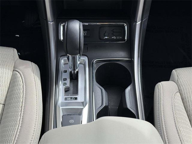 Photo of 2022 Crystal White Subaru Ascent