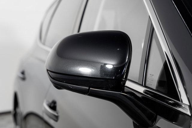 Photo of 2024 Vik Black Genesis GV80