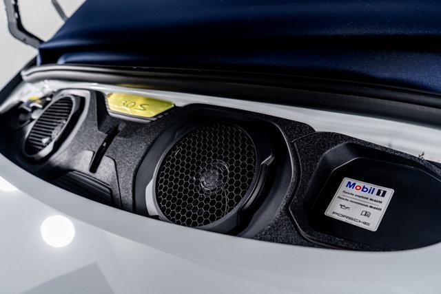 Photo of 2022 Carrara White Metallic Porsche 911