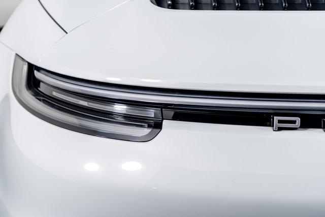 Photo of 2022 Carrara White Metallic Porsche 911