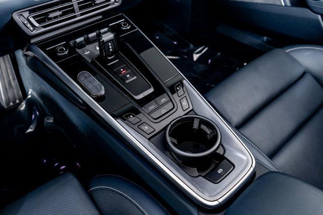 Photo of 2022 Carrara White Metallic Porsche 911