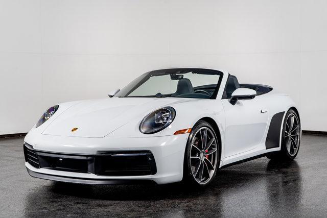 Photo of 2022 Carrara White Metallic Porsche 911