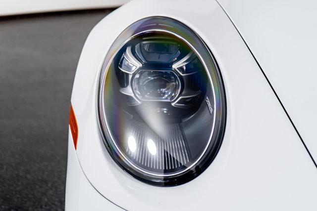 Photo of 2022 Carrara White Metallic Porsche 911