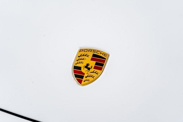 Photo of 2022 Carrara White Metallic Porsche 911