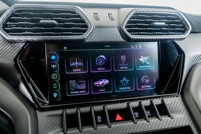 Photo of 2023 Yellow Lamborghini Urus