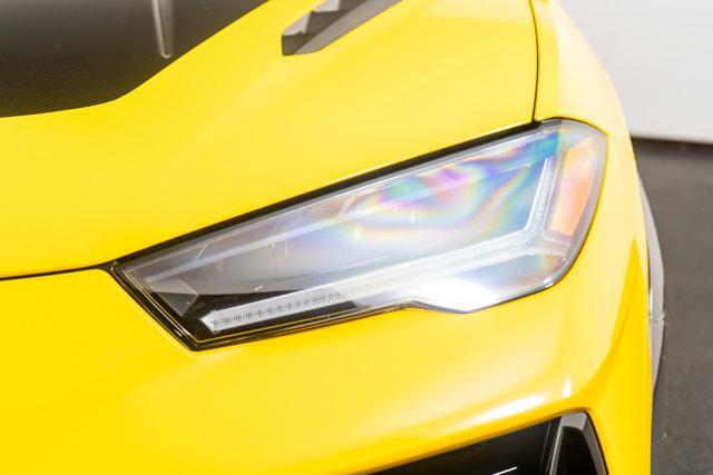 Photo of 2023 Yellow Lamborghini Urus