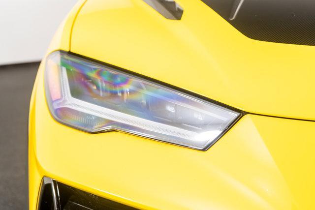 Photo of 2023 Yellow Lamborghini Urus