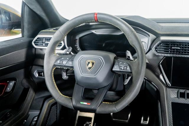 Photo of 2023 Yellow Lamborghini Urus