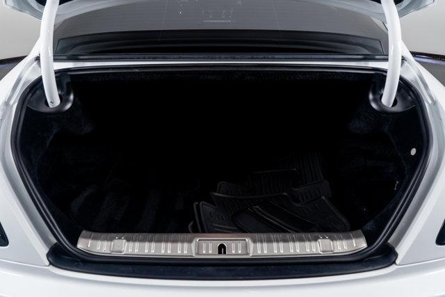 Photo of 2019 English White Rolls-Royce Wraith