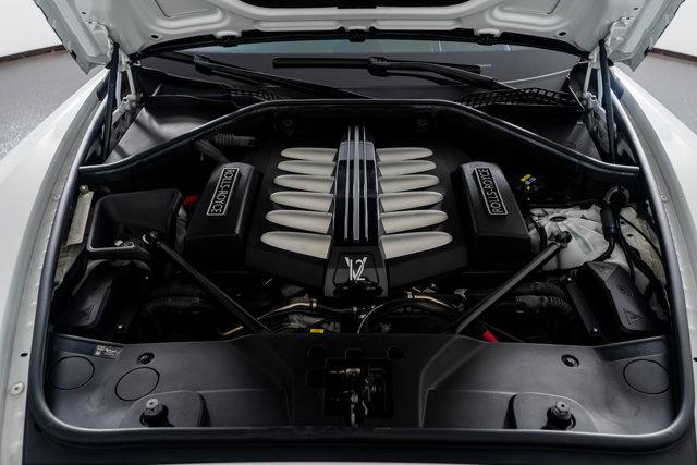 Photo of 2019 English White Rolls-Royce Wraith