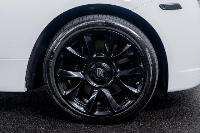 Photo of 2019 English White Rolls-Royce Wraith