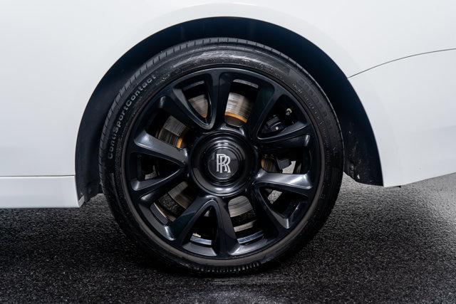 Photo of 2019 English White Rolls-Royce Wraith