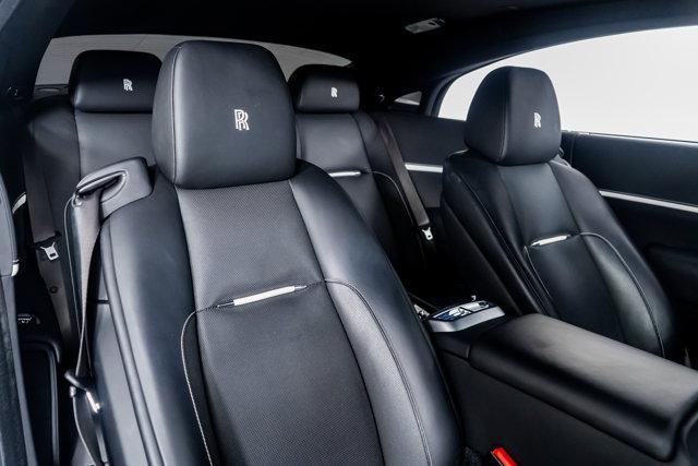 Photo of 2019 English White Rolls-Royce Wraith