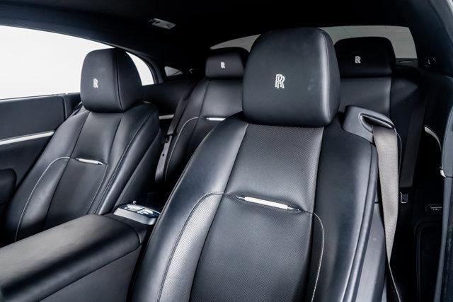 Photo of 2019 English White Rolls-Royce Wraith