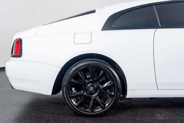 Photo of 2019 English White Rolls-Royce Wraith