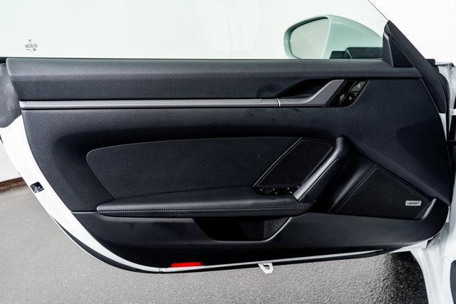 Photo of 2020 White Porsche 911