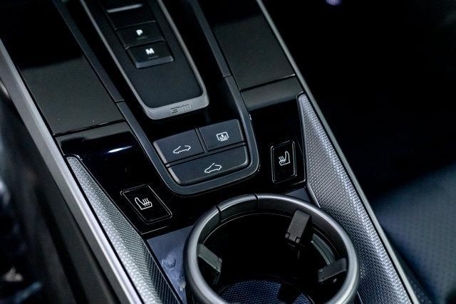 Photo of 2020 White Porsche 911