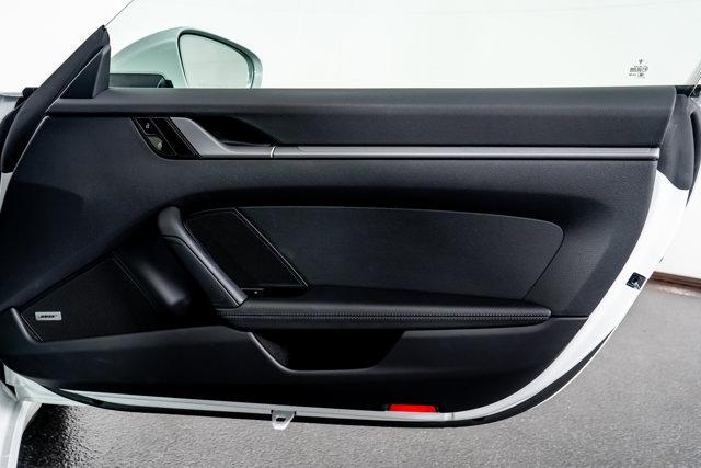 Photo of 2020 White Porsche 911